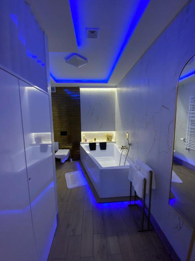 Apartament "Love" Centrum Z Duza Wanna Dla Dwojga Gniezno Exterior foto